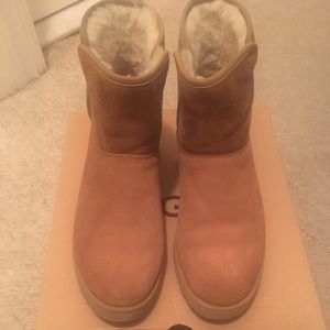 UGG Kristin Chestnut